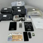 Το δέμα από τις ΗΠΑ είχε πάνω από 2 κιλά κάνναβης