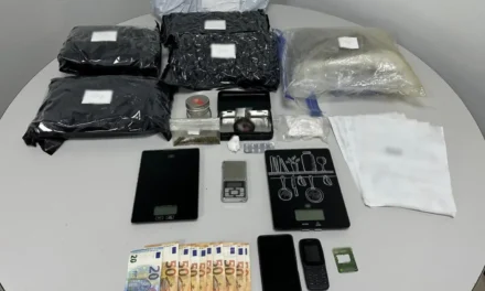 Το δέμα από τις ΗΠΑ είχε πάνω από 2 κιλά κάνναβης