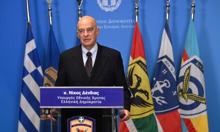 «Τιμάμε τους Έλληνες που υπερασπίστηκαν την ελευθερία και την ανεξαρτησία της Πατρίδας»