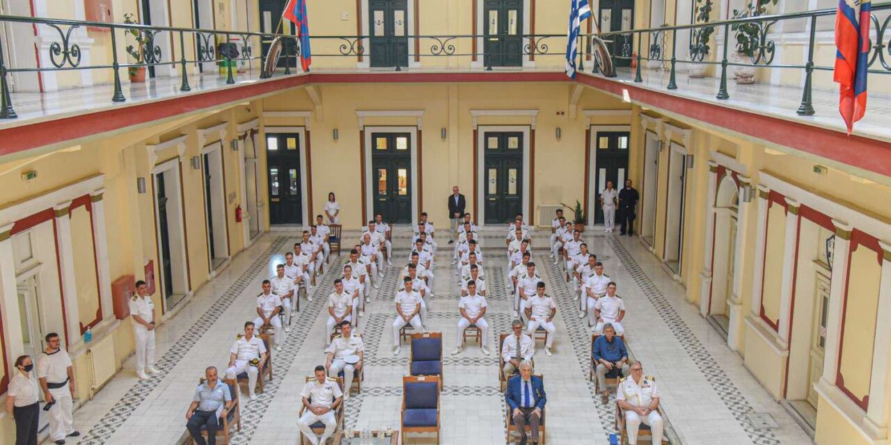 Τροχαίο με ελαφρούς τραυματισμούς με Δόκιμους Υπαξιωματικούς που τους έστελναν στην Κέρκυρα για παρέλαση