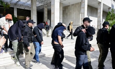 Οι συνομιλίες για τα «κεράσματα», οι αποδείξεις και οι «αποκλειστικά προφορικές» οδηγίες