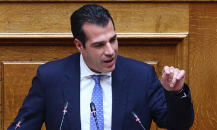 Θ. Πλεύρης για μεταναστευτικό: Σε έκτακτες συνθήκες χρειάζεται αυξημένη επιτήρηση συνόρων και αναστολή ασύλου