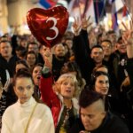 Κρίνεται το πολιτικό μέλλον του Βούτσιτς στην πιο αμφίρροπη εκλογική αναμέτρηση των τελευταίων ετών
