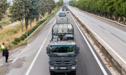 Τα νέα όπλα και η «Ασπίδα του Αχιλλέα» παρέλασαν στη Θεσσαλονίκη