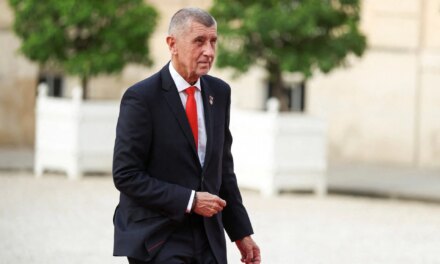 Πλήγμα για τον πρωθυπουργό Μπάμπις στις εκλογές για τη Γερουσία